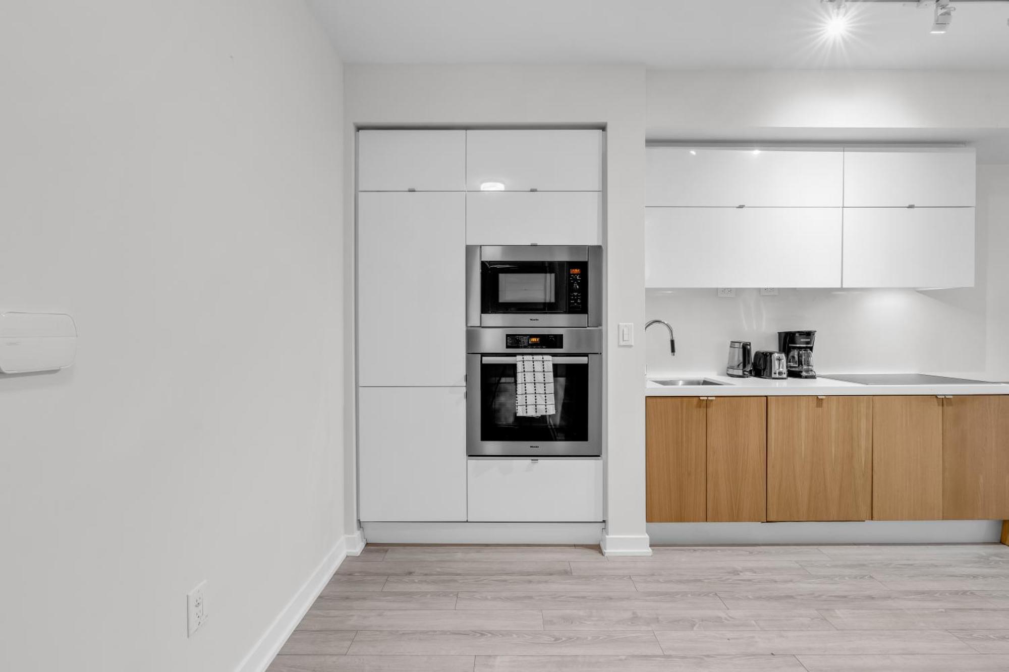 Spadina Modern Suites Toronto Eksteriør bilde